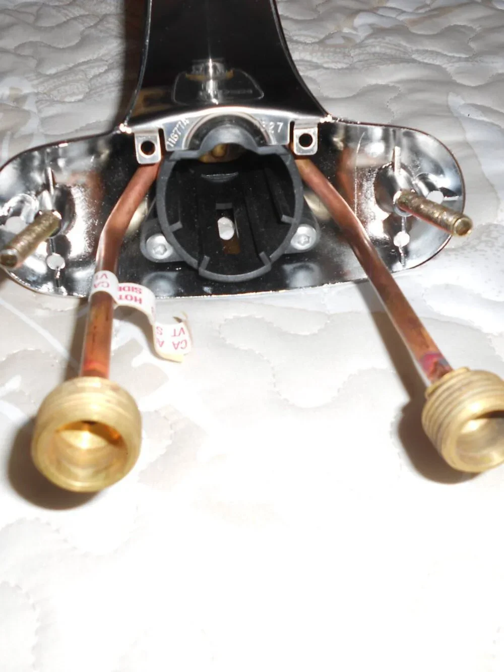 Moen L4621 Chateau Single Handle Bathroom Faucet Chrome New in Box